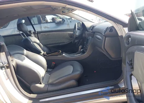 2003 Mercedes-Benz Clk 500 z USA, uszkodzony, nr VIN WDBTJ75J63F017776